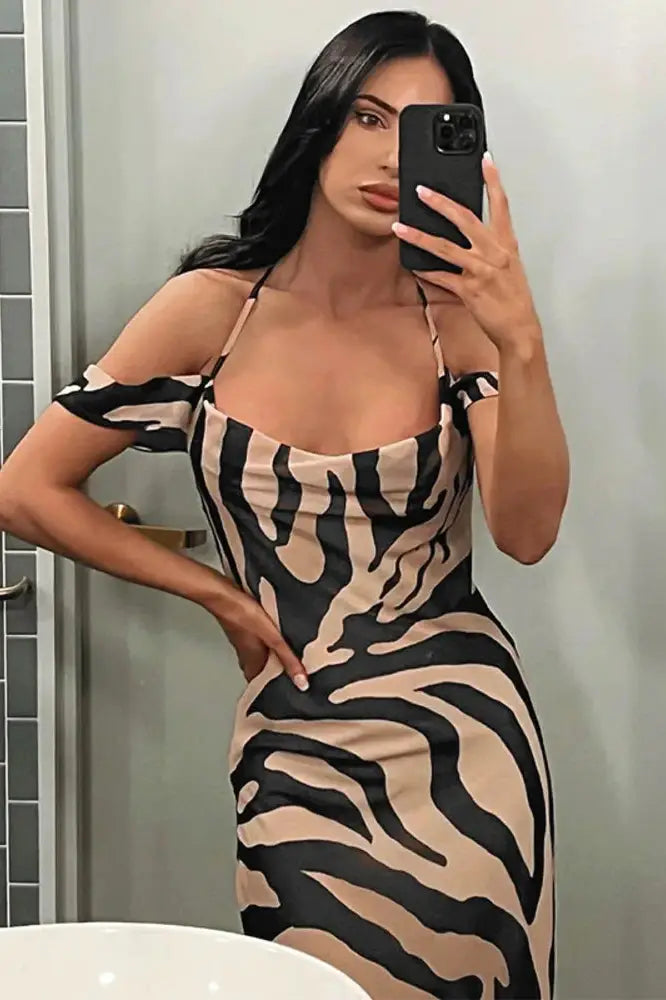 Nontium - Zebra Print Backless Maxi Dress